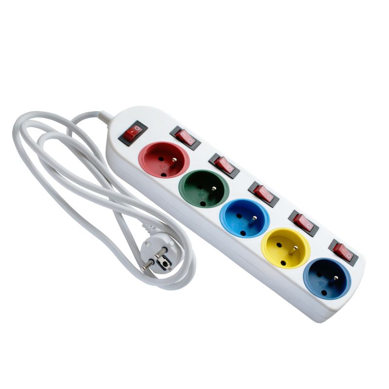Prodlužovací kabel 5 zásuvek 1,5m 3x1mm2 bílý